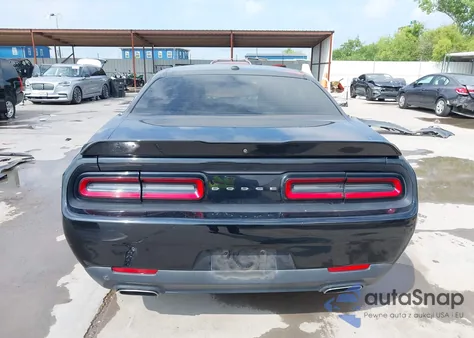 2019 Dodge Challenger Sxt z USA, uszkodzony, nr VIN 2C3CDZAG9KH503434